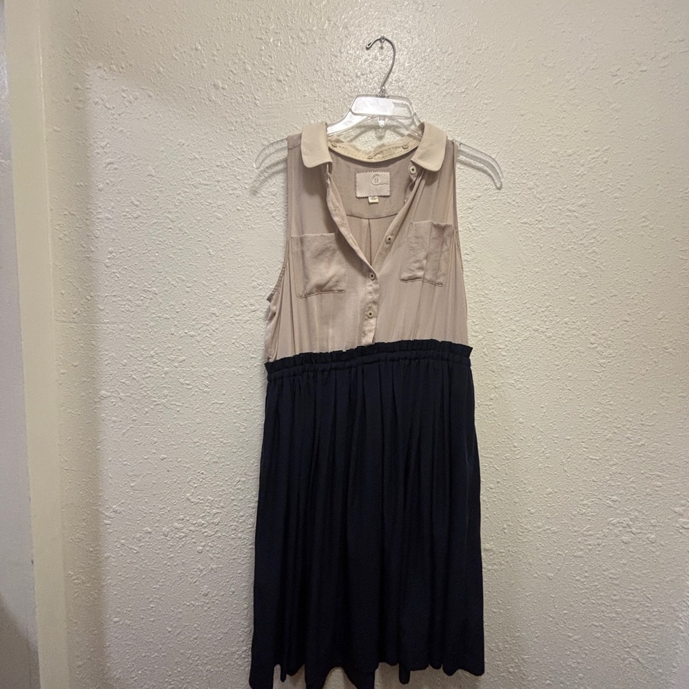 Two-Tone Sleeveless Dress